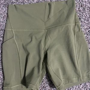 Lululemon Align biker shirt size 6 green